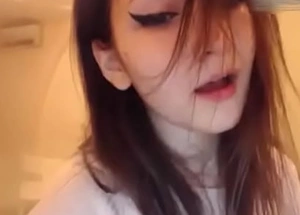 South Korean Icelandic Bonny Mixed Camgirl EllieLeen Cums Chiefly Hitachi