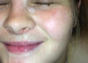 Teen babe succeed in recorded by man iphone pretentiously amazing blow job and pretty a huge cum facial