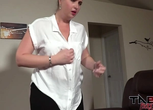 Bbw milf blackmailed with the addition of screwed unconnected with best guests daughter