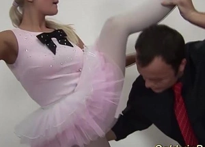 Versatile ballerina gets fisted