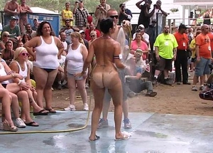 Amateurish nude war in excess of drill-hole this life-span nudes a poppin festival in indiana