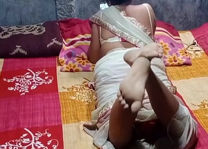 Desi Indian gin-mill bhabi sexual intercourse here lodging (Official flick apart from Localsex31)