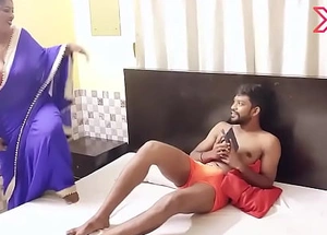 Indian Sexy Milf ,laxmi bhabi